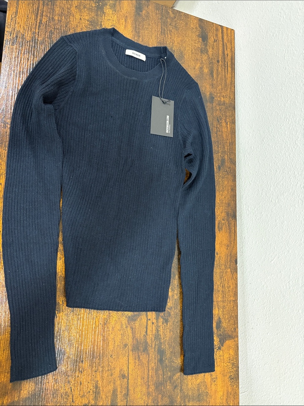 Buck Mason Featherweight Silk Cashmere Sweater Women’s Small Navy $188